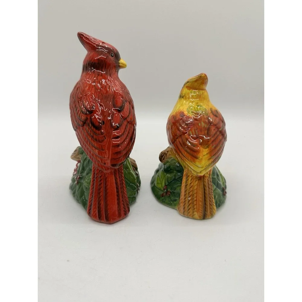 Cardinal Salt And Pepper Shakers‎ By Noble Excellence